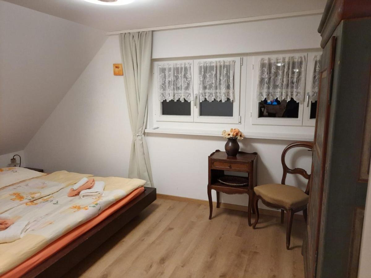 Idyllischer Bauernhof Mit Charme Appartement Benken (Zurich)